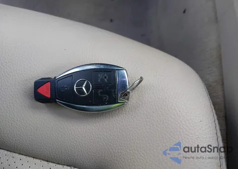 2014 Mercedes-Benz E 350 z USA, uszkodzony, nr VIN WDDHF5KBXEB031657